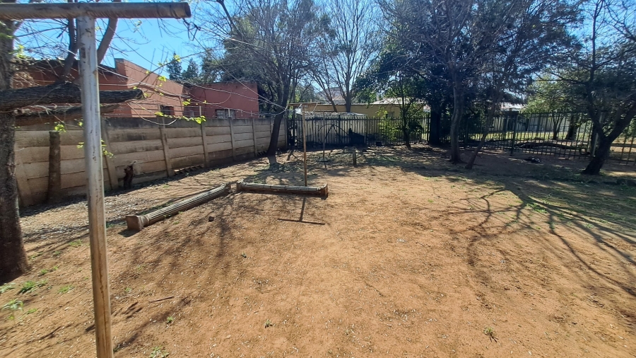 17 Bedroom Property for Sale in Universitas Free State